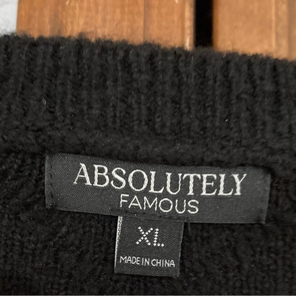 NWT Diamond pattern gem accent sweater XL - Picture 5 of 5